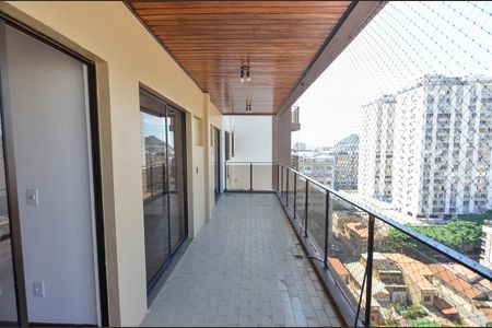 Apartamento à venda com 136m², 3 quartos e 2 vagasSala