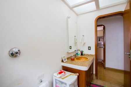 Apartamento à venda com 156m², 3 quartos e 2 vagasBanheiro social
