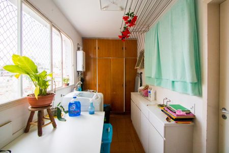 Apartamento à venda com 156m², 3 quartos e 2 vagasÁrea de serviço