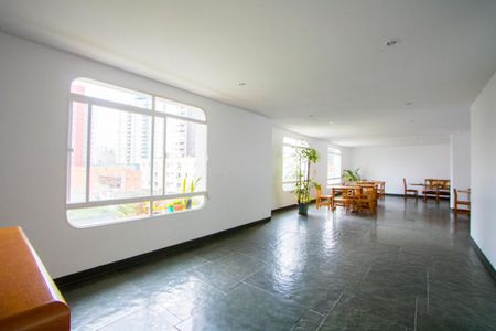 Apartamento à venda com 156m², 3 quartos e 2 vagasÁrea comum - Salão de festas