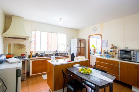Apartamento à venda com 156m², 3 quartos e 2 vagasCozinha