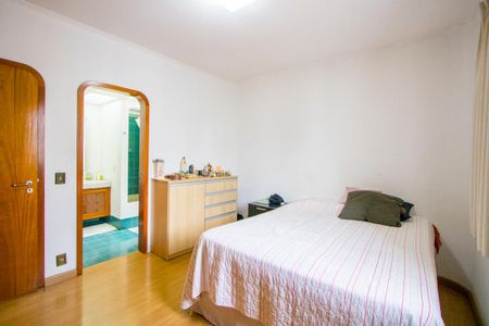 Apartamento à venda com 156m², 3 quartos e 2 vagasQuarto 1 - Suíte