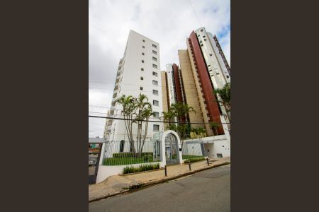Apartamento à venda com 156m², 3 quartos e 2 vagasFachada