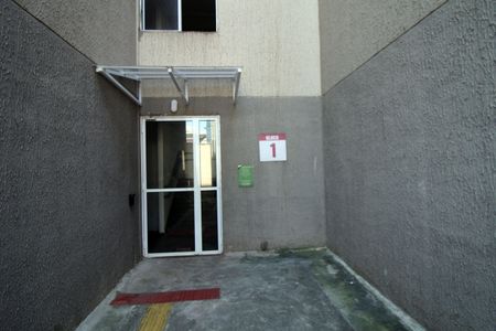Apartamento para alugar com 52m², 2 quartos e sem vagaÁrea comum - Portaria interna