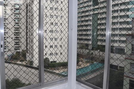Apartamento à venda com 71m², 2 quartos e sem vagaVaranda