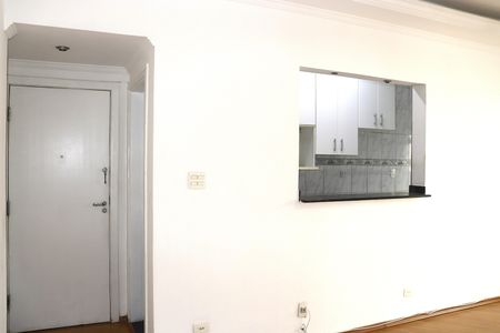 Apartamento à venda com 71m², 2 quartos e sem vagaSala