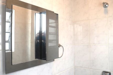 Apartamento à venda com 71m², 2 quartos e sem vagaBanheiro de serviço