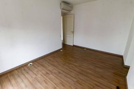 Apartamento à venda com 260m², 4 quartos e 4 vagasSuíte 3