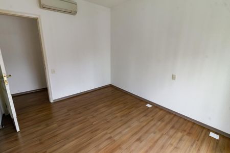 Apartamento à venda com 260m², 4 quartos e 4 vagasSuíte 2