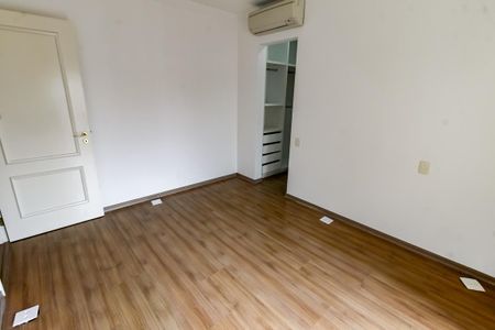 Apartamento à venda com 260m², 4 quartos e 4 vagasSuíte 4