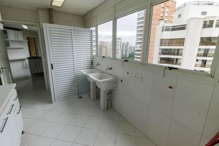 Apartamento à venda com 260m², 4 quartos e 4 vagasÁrea de Serviço