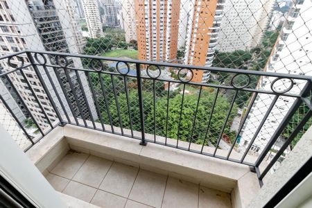 Apartamento à venda com 260m², 4 quartos e 4 vagasVaranda - Suíte 3 
