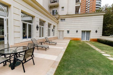 Apartamento à venda com 260m², 4 quartos e 4 vagasÁrea comum