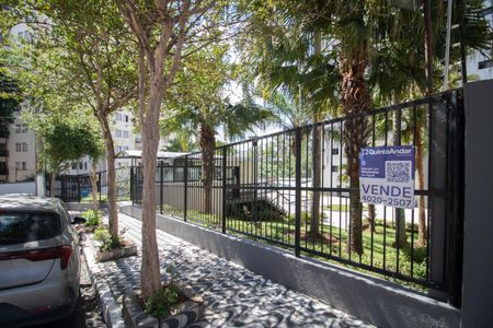 Apartamento à venda com 94m², 3 quartos e 3 vagasFACHADA