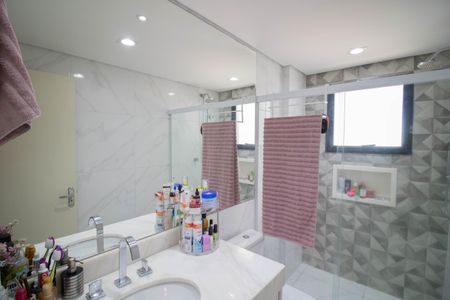 Apartamento à venda com 94m², 3 quartos e 3 vagasBANHEIRO DA SUÍTE