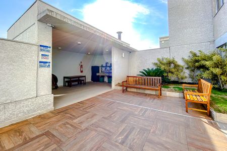 Apartamento para alugar com 35m², 2 quartos e 1 vagaÁrea comum - Churrasqueira