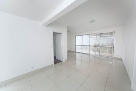 Apartamento à venda com 201m², 3 quartos e 2 vagassala