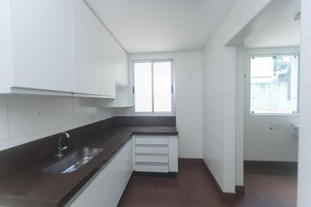 Apartamento à venda com 201m², 3 quartos e 2 vagasCozinha