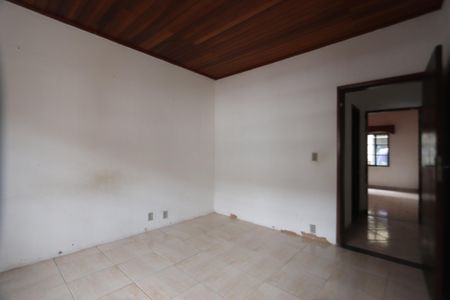 Casa à venda com 170m², 3 quartos e 5 vagasEscritório