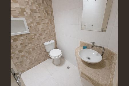 Casa à venda com 3 quartos, 138m² em Jardim do Estádio, Santo André