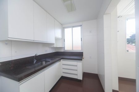 Apartamento à venda com 101m², 3 quartos e 2 vagasCozinha