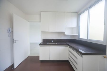 Apartamento à venda com 101m², 3 quartos e 2 vagasCozinha