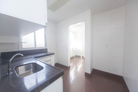 Apartamento à venda com 101m², 3 quartos e 2 vagasCozinha