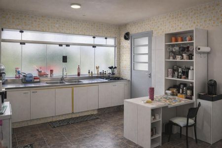 Casa à venda com 275m², 4 quartos e 5 vagascozinha