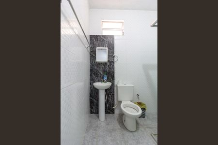 Casa para alugar com 45m², 1 quarto e sem vagaBanheiro
