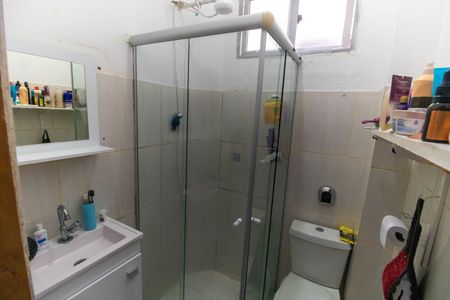 Banheiro de kitnet/studio para alugar com 1 quarto, 25m² em Centro, Niterói