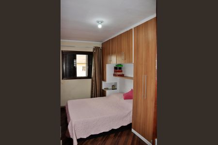 Casa para alugar com 210m², 2 quartos e 2 vagas Casa para alugar com 210m², 2 quartos e 2 vagasDetalhe - Quarto 01 com Suíte