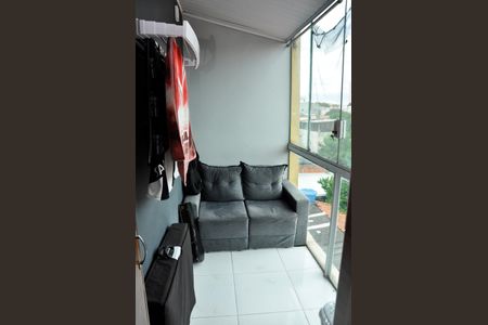 Casa para alugar com 210m², 2 quartos e 2 vagas Casa para alugar com 210m², 2 quartos e 2 vagasDetalhe - Varanda