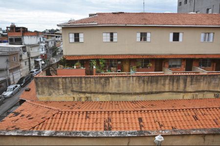 Casa para alugar com 210m², 2 quartos e 2 vagas Casa para alugar com 210m², 2 quartos e 2 vagasDetalhe - Vista do Quarto 01 com Suíte