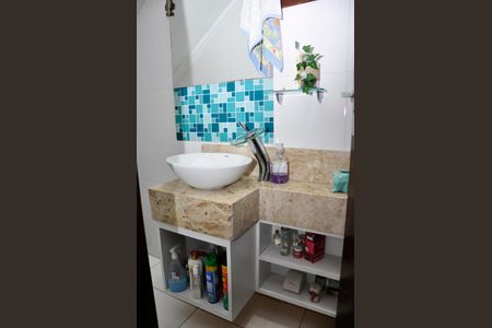 Casa para alugar com 210m², 2 quartos e 2 vagas Casa para alugar com 210m², 2 quartos e 2 vagasDetalhe - Sala - Lavabo