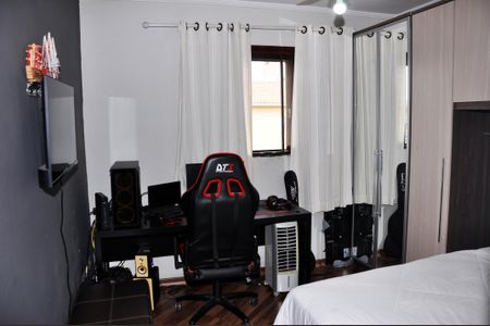 Casa para alugar com 210m², 2 quartos e 2 vagas Casa para alugar com 210m², 2 quartos e 2 vagasDetalhe - Quarto 02 com Suíte