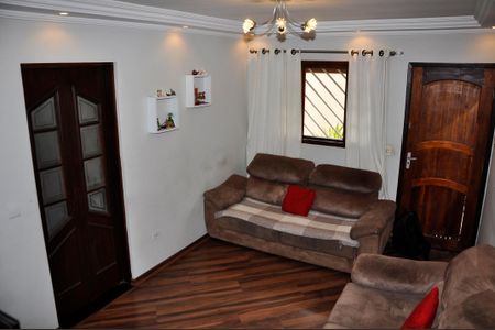 Casa para alugar com 210m², 2 quartos e 2 vagas Casa para alugar com 210m², 2 quartos e 2 vagasDetalhe - Sala