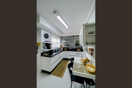 Apartamento à venda com 120m², 3 quartos e 2 vagasCozinha