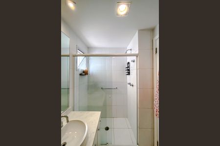 Apartamento à venda com 120m², 3 quartos e 2 vagasBanheiro da Suíte