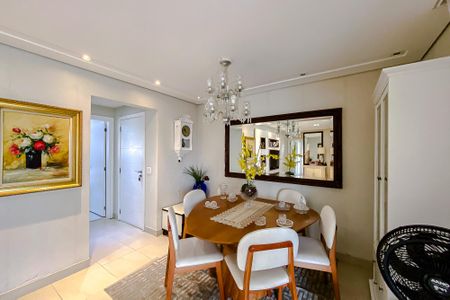 Apartamento à venda com 120m², 3 quartos e 2 vagasSala