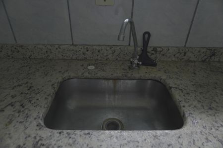 Casa para alugar com 2 quartos, 60m² em Vila Santa Teresinha, São Paulo