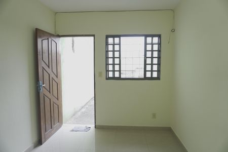 Casa para alugar com 2 quartos, 60m² em Vila Santa Teresinha, São Paulo