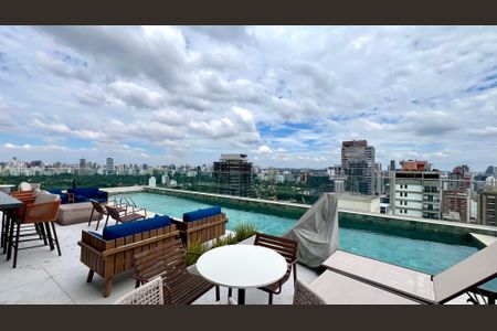 Studio para alugar com 33m², 1 quarto e sem vagaPiscina