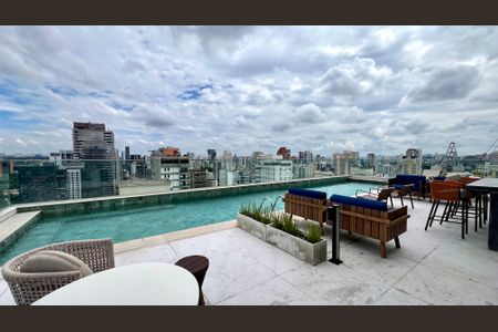 Studio para alugar com 33m², 1 quarto e sem vagaPiscina