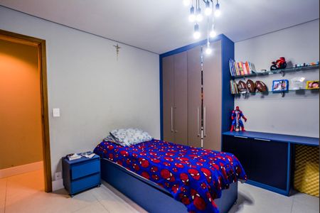 Quarto 1 de casa à venda com 2 quartos, 240m² em Vila Valparaíso, Santo André