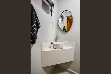 Casa à venda com 240m², 2 quartos e 3 vagasLavabo