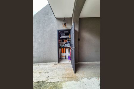 Casa à venda com 240m², 2 quartos e 3 vagasDepósito