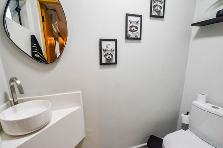 Casa à venda com 240m², 2 quartos e 3 vagasLavabo