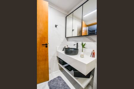 Casa à venda com 240m², 2 quartos e 3 vagasBanheiro da Suíte