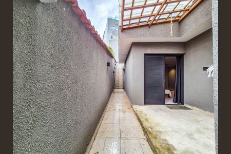Casa à venda com 240m², 2 quartos e 3 vagasQuintal