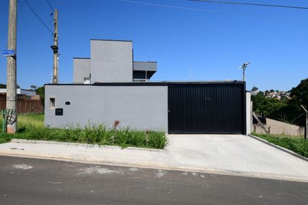 Casa à venda com 165m², 3 quartos e 3 vagasFachada